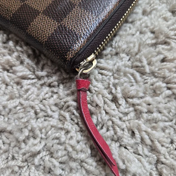 Louis Vuitton Wallet - Picture 4 of 14